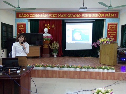 Trường mầm non Long Biên tổ chức tuyên truyền dịch vụ công trực tuyến
                          tới toàn thể CBGVNV trong nhà trường